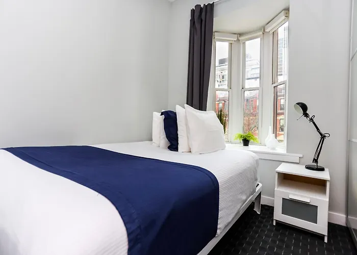 Stylish Studio On Newbury St #3