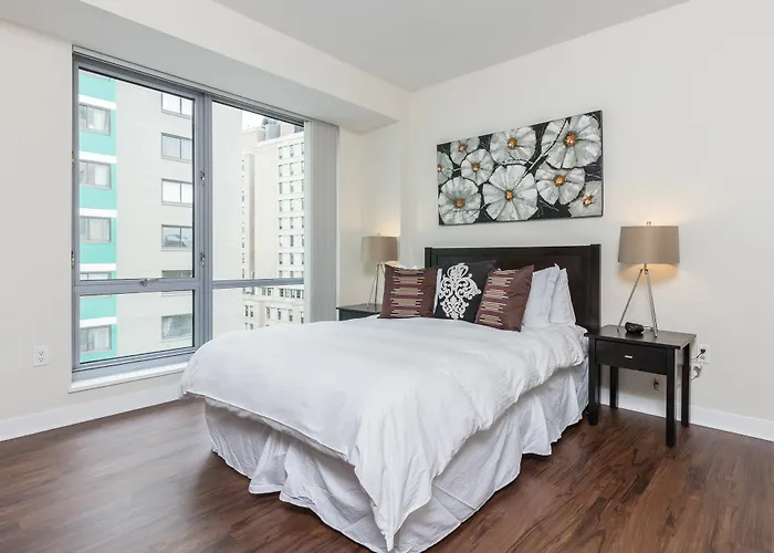 Global Luxury Suites At West End