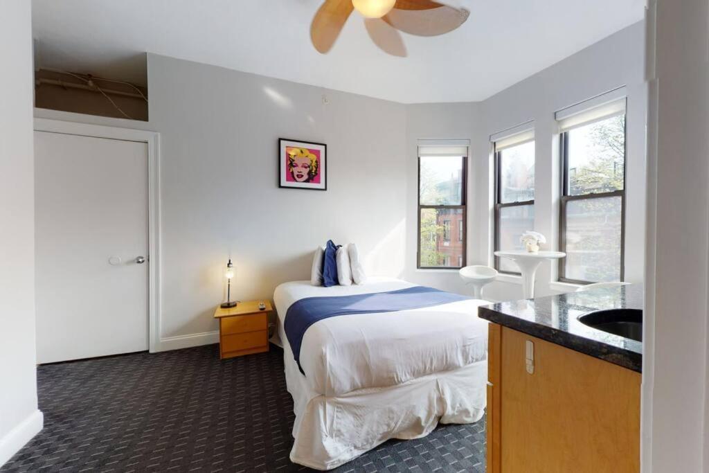 Aparthotel Centrally Located In The Southend, #25