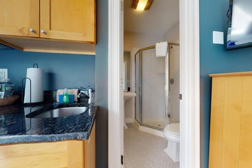 Centrally Located In The Southend, #25 Boston