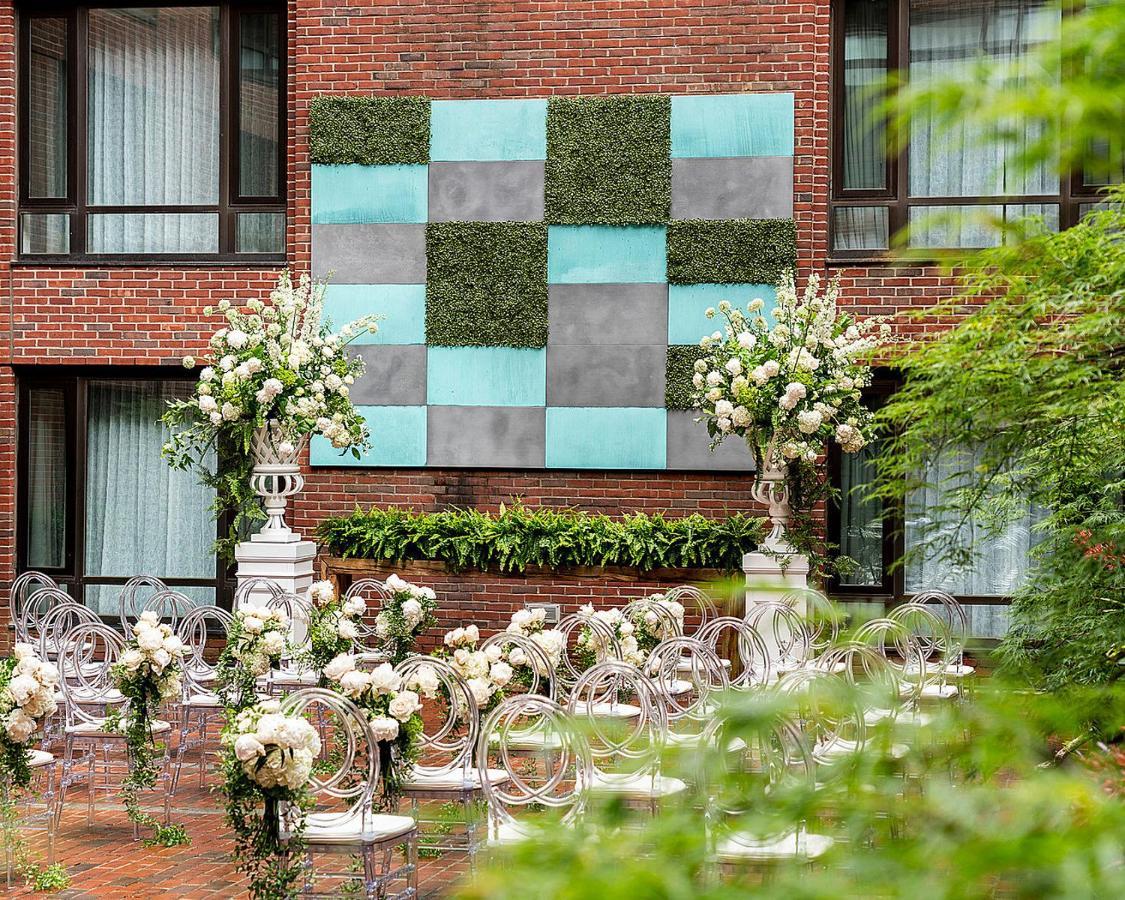 Four Seasons 5* Boston