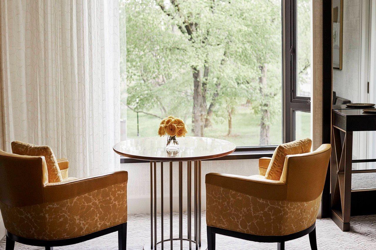 Four Seasons Hotel 5*