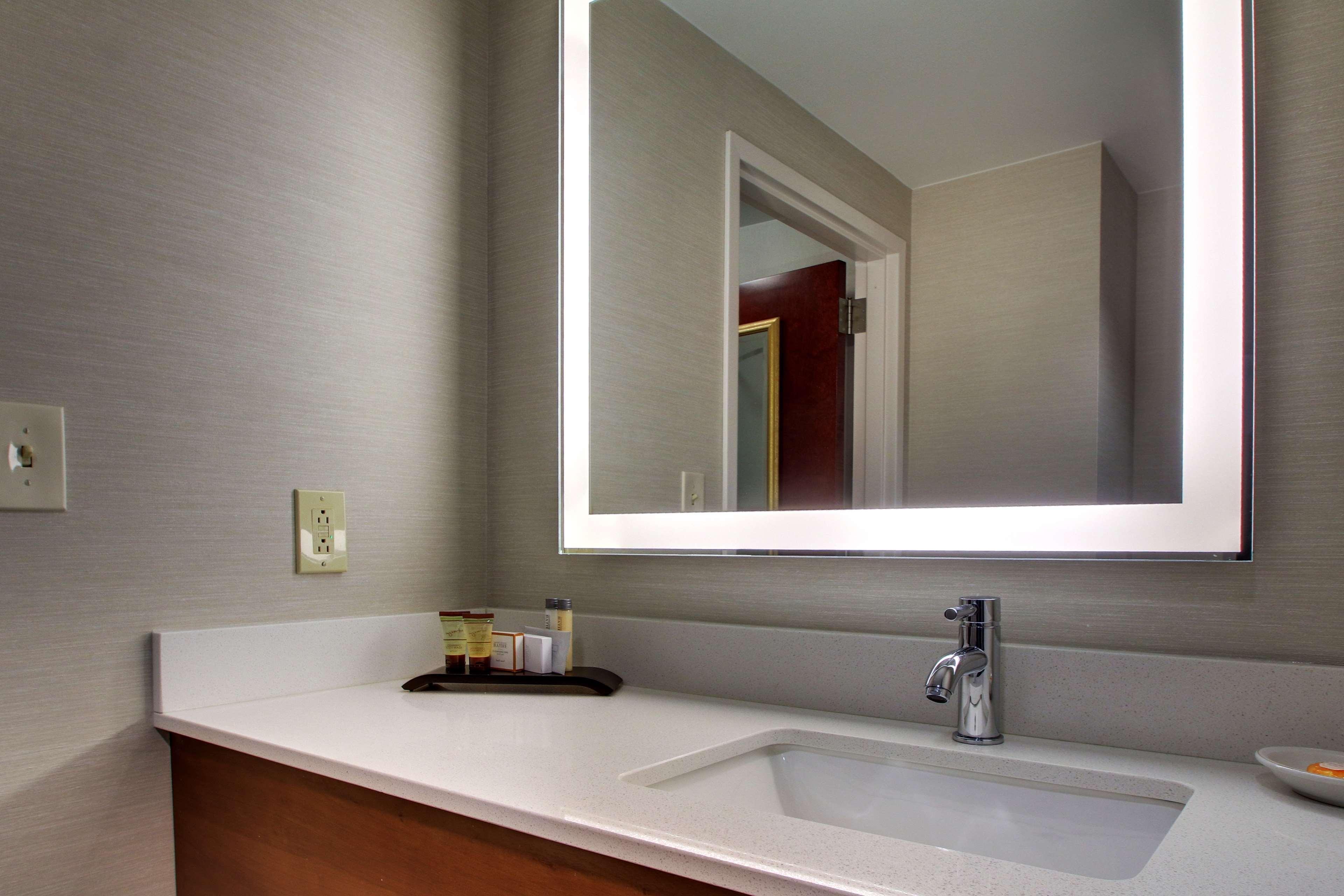 Western Hotel 2*