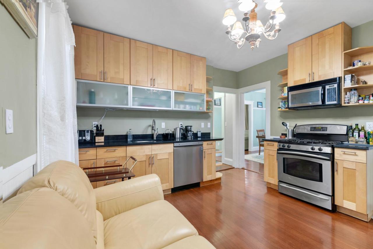 Bright & Spacious Apartment, Mins From Downtown Boston, Parking Boston