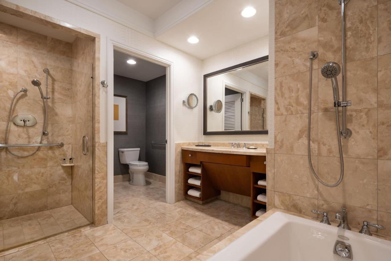 The Ritz-carlton, Hotel