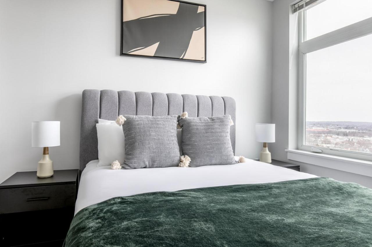 Brighton 2br W Wd Gym Nr T Shops Dining Bos-850 Apartment
