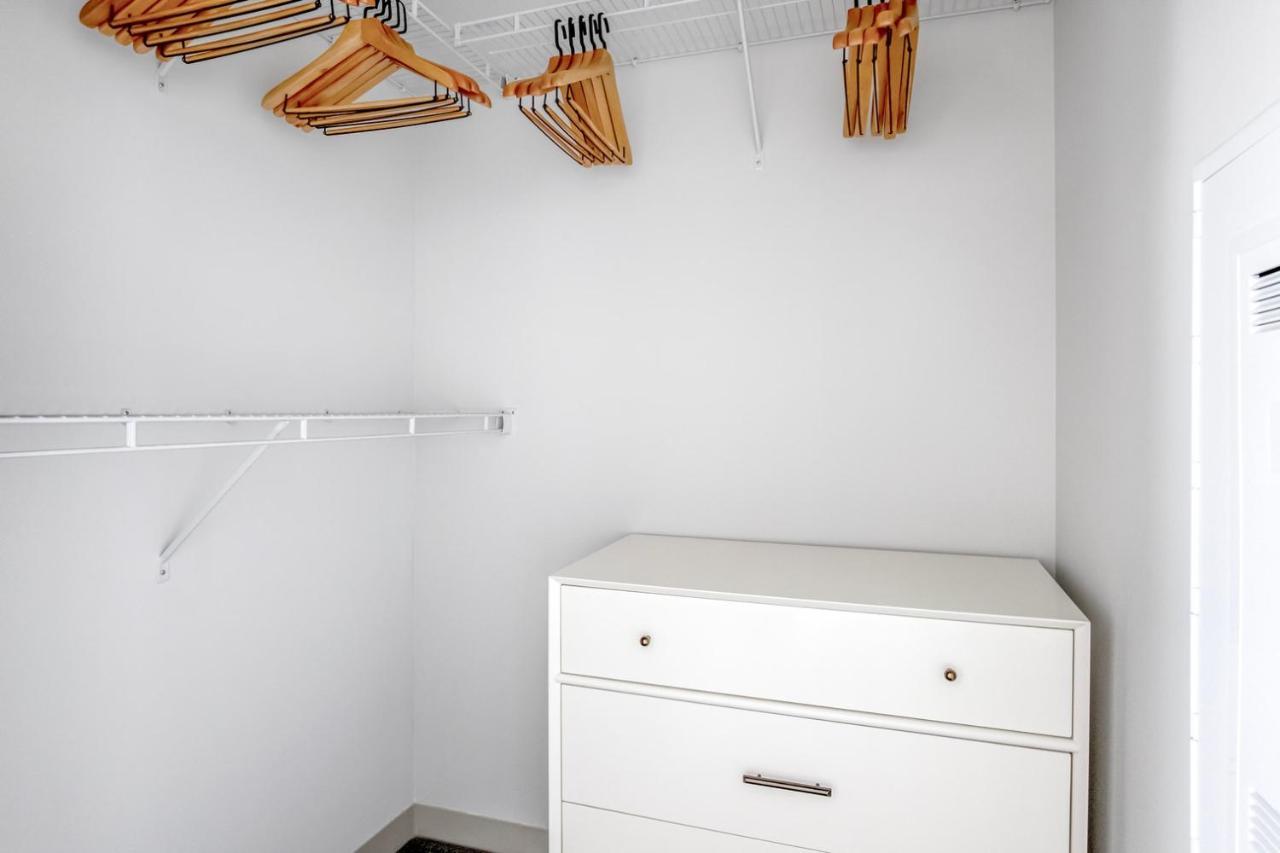 Brighton 2br W Wd Gym Nr T Shops Dining Bos-850