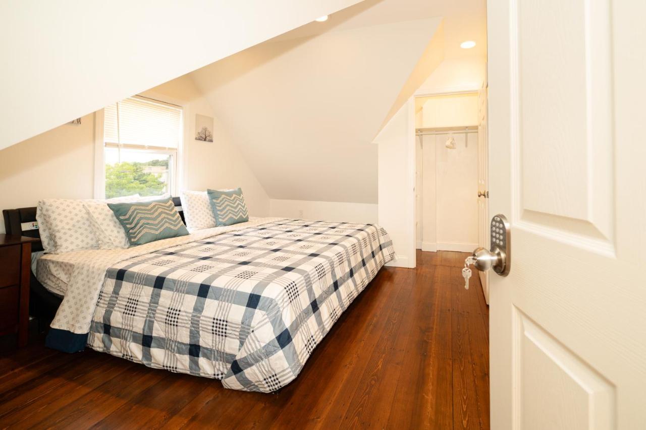 988 - 4br - Cozy Getaway Near Common