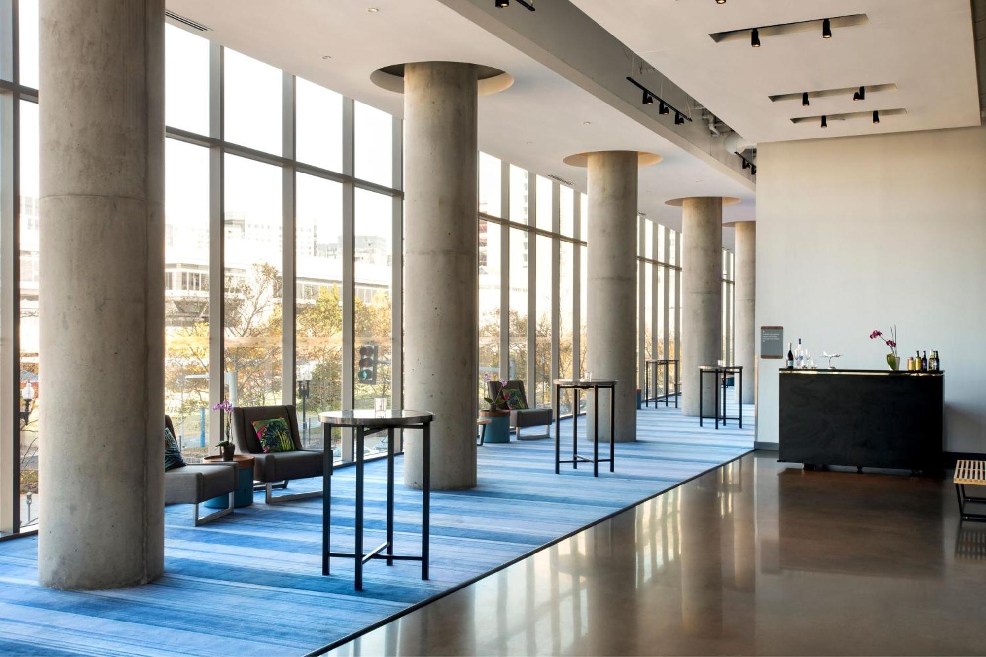 Aloft Seaport District Hotel