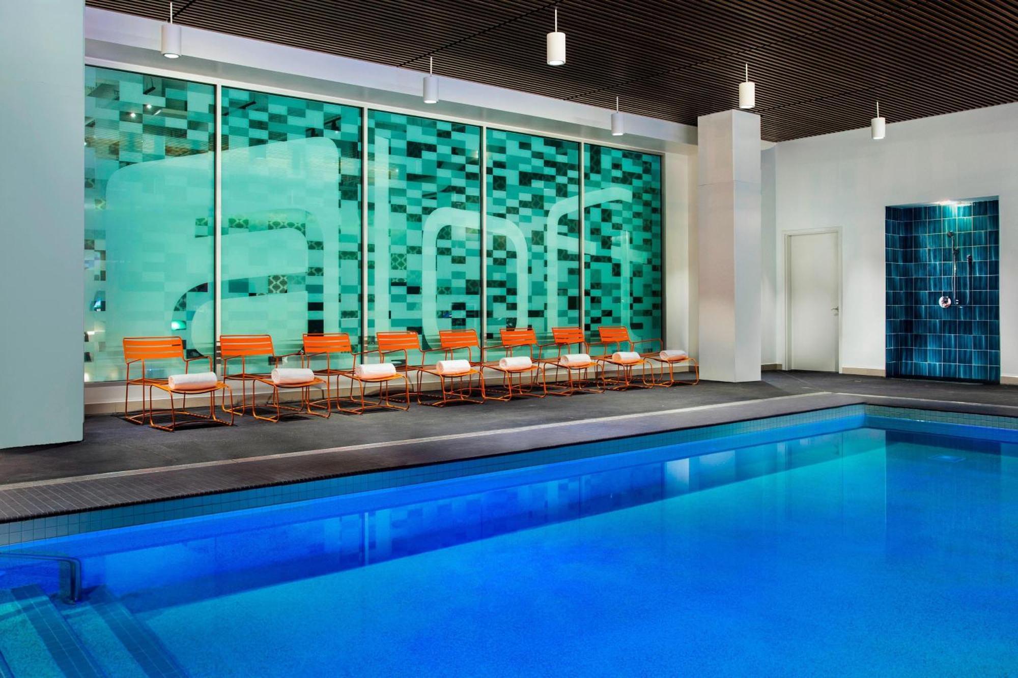 Aloft Seaport District Hotel Boston