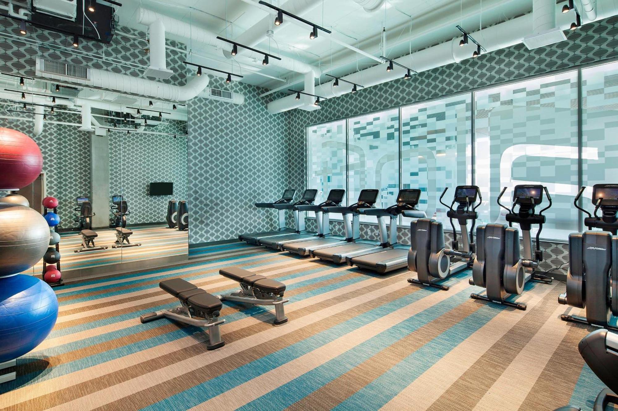 Hotel Aloft Seaport District 4*