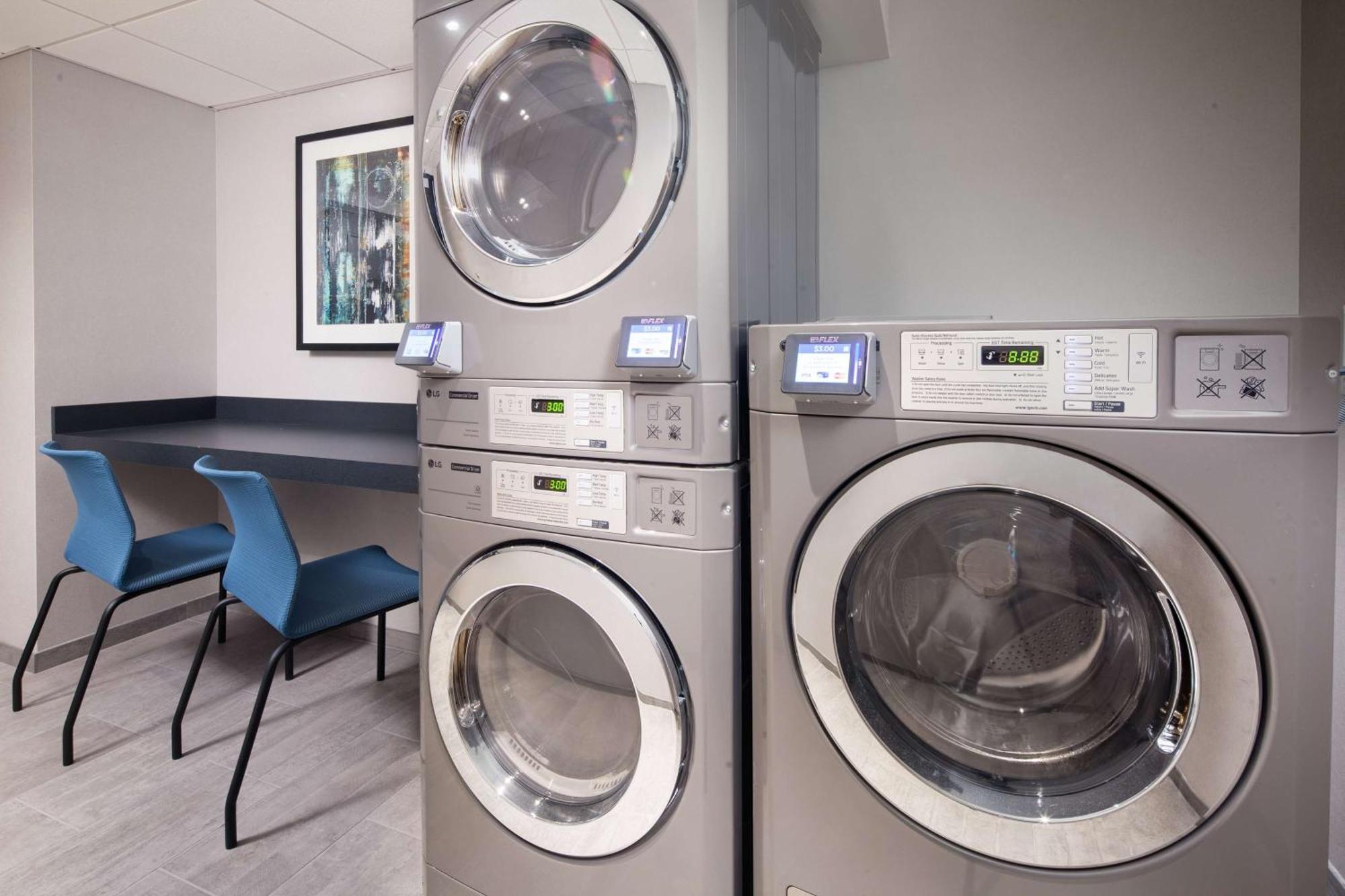 Hampton Seaport District Hotel 3*