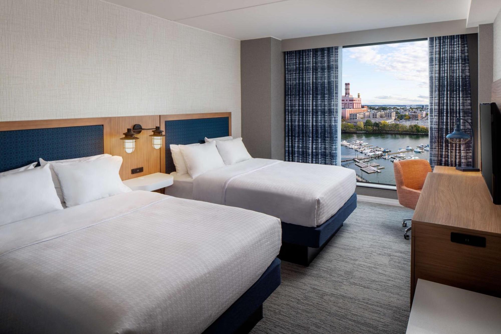 Hampton Seaport District Hotel Boston