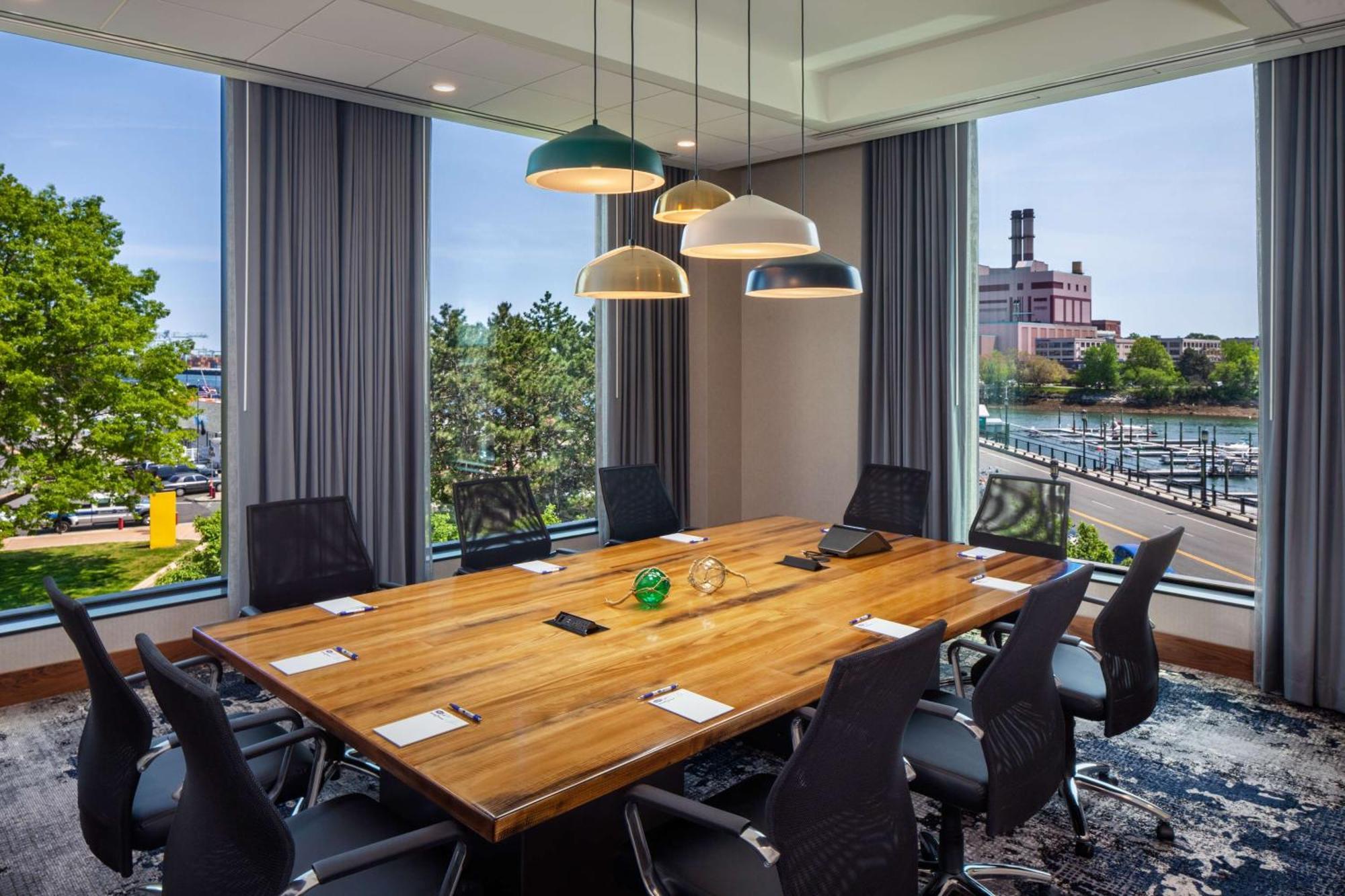 Hotel Hampton Seaport District Boston