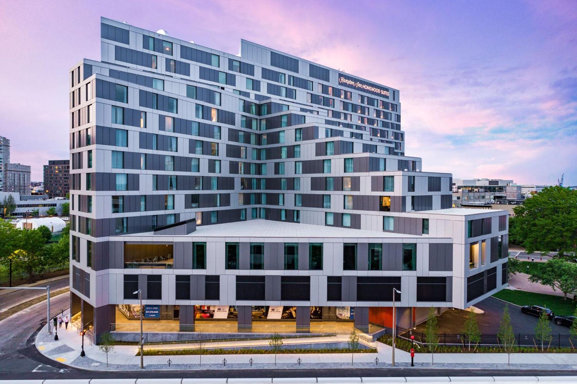 Hampton Seaport District Hotel 3*