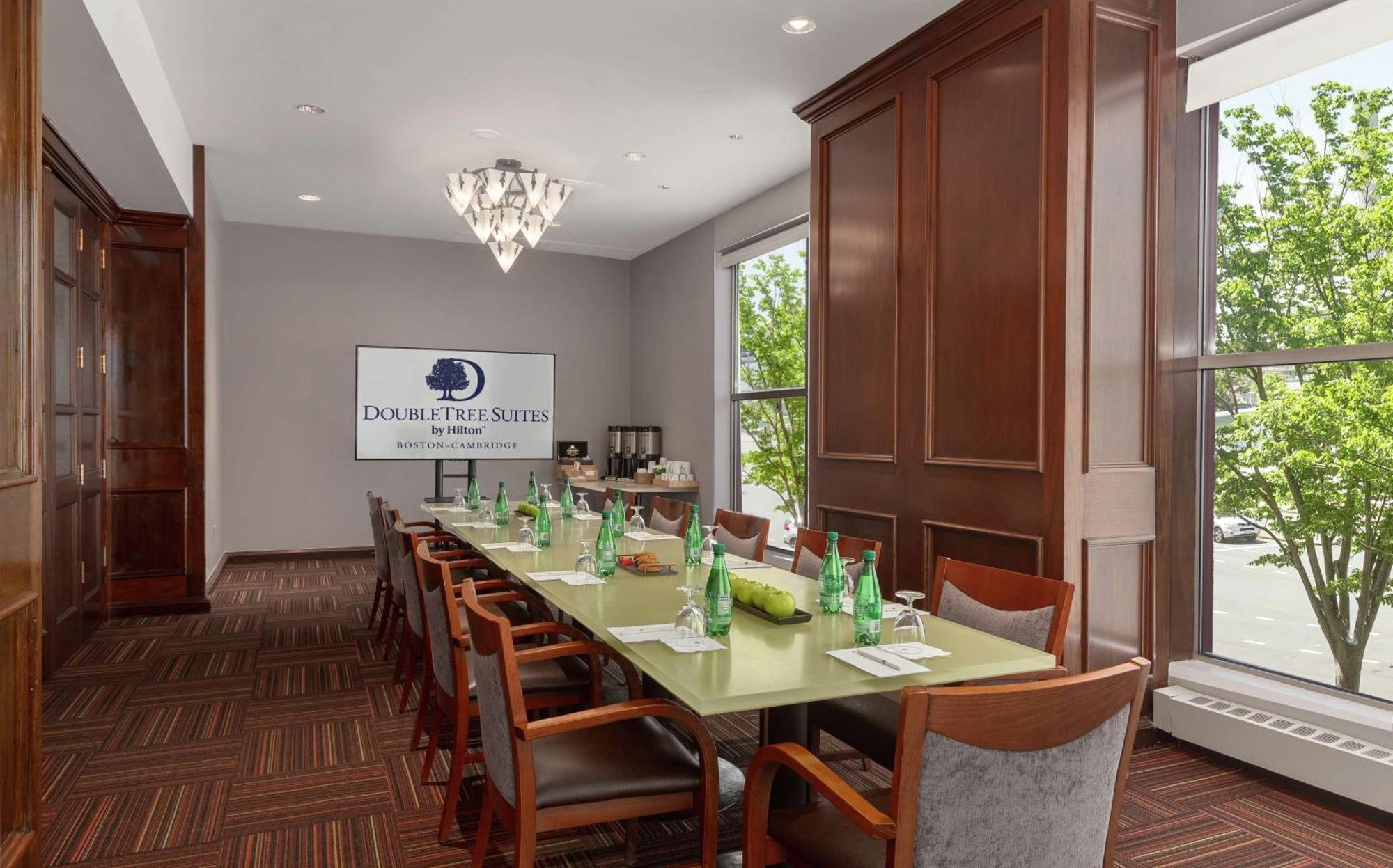 Doubletree By Hilton - Cambridge Hotel