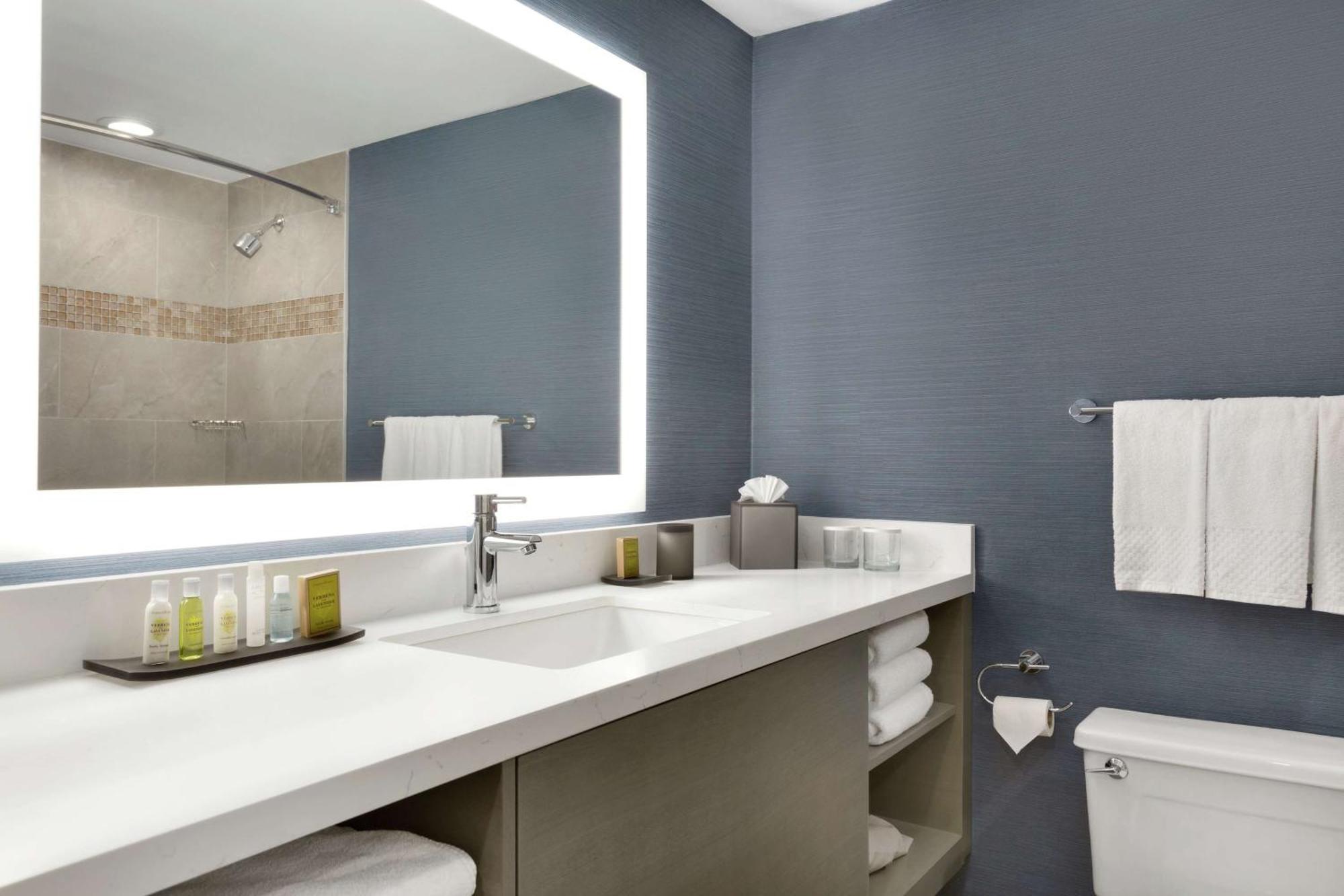 Doubletree By Hilton - Cambridge Hotel Boston
