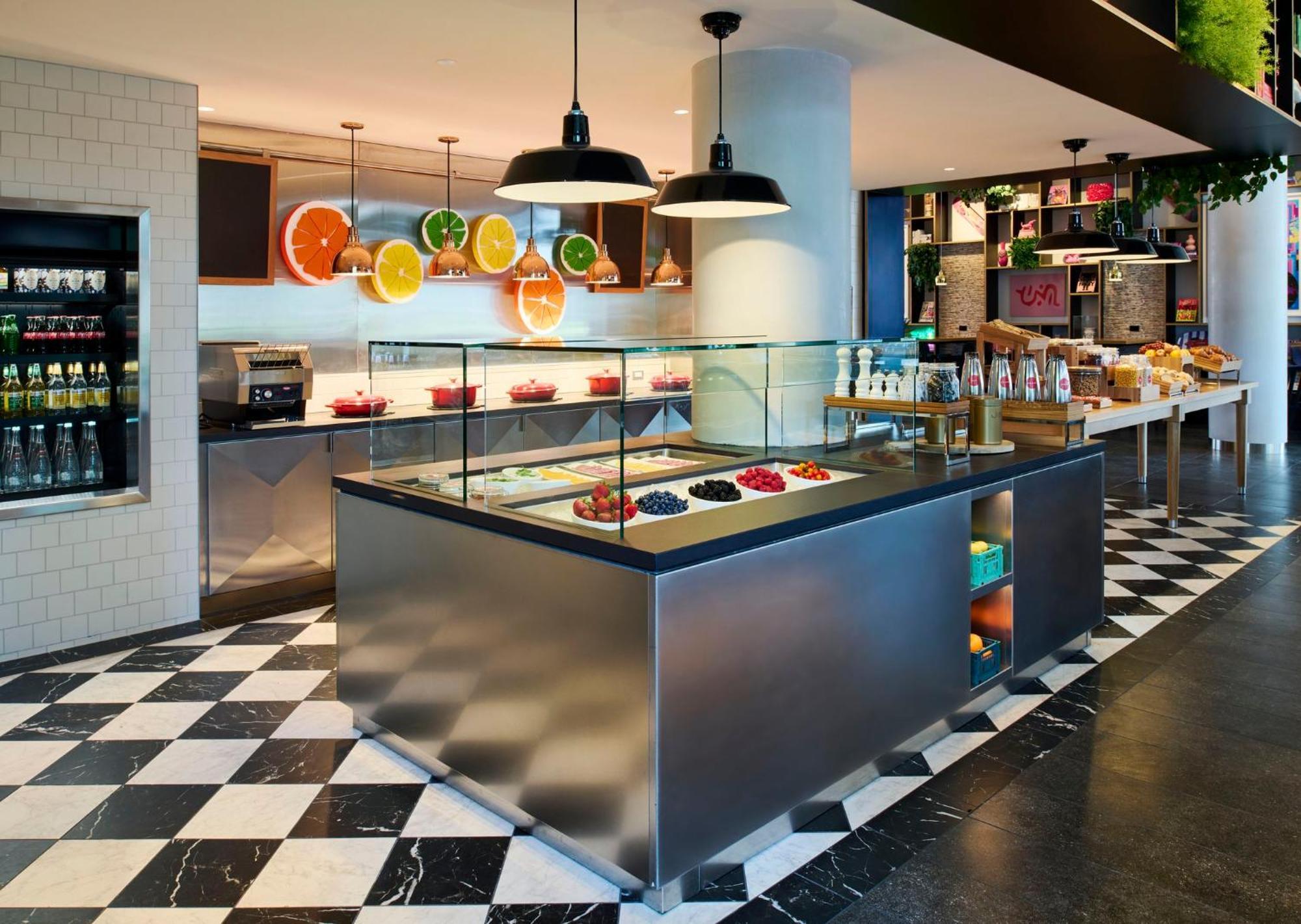 Citizenm Back Bay 4*