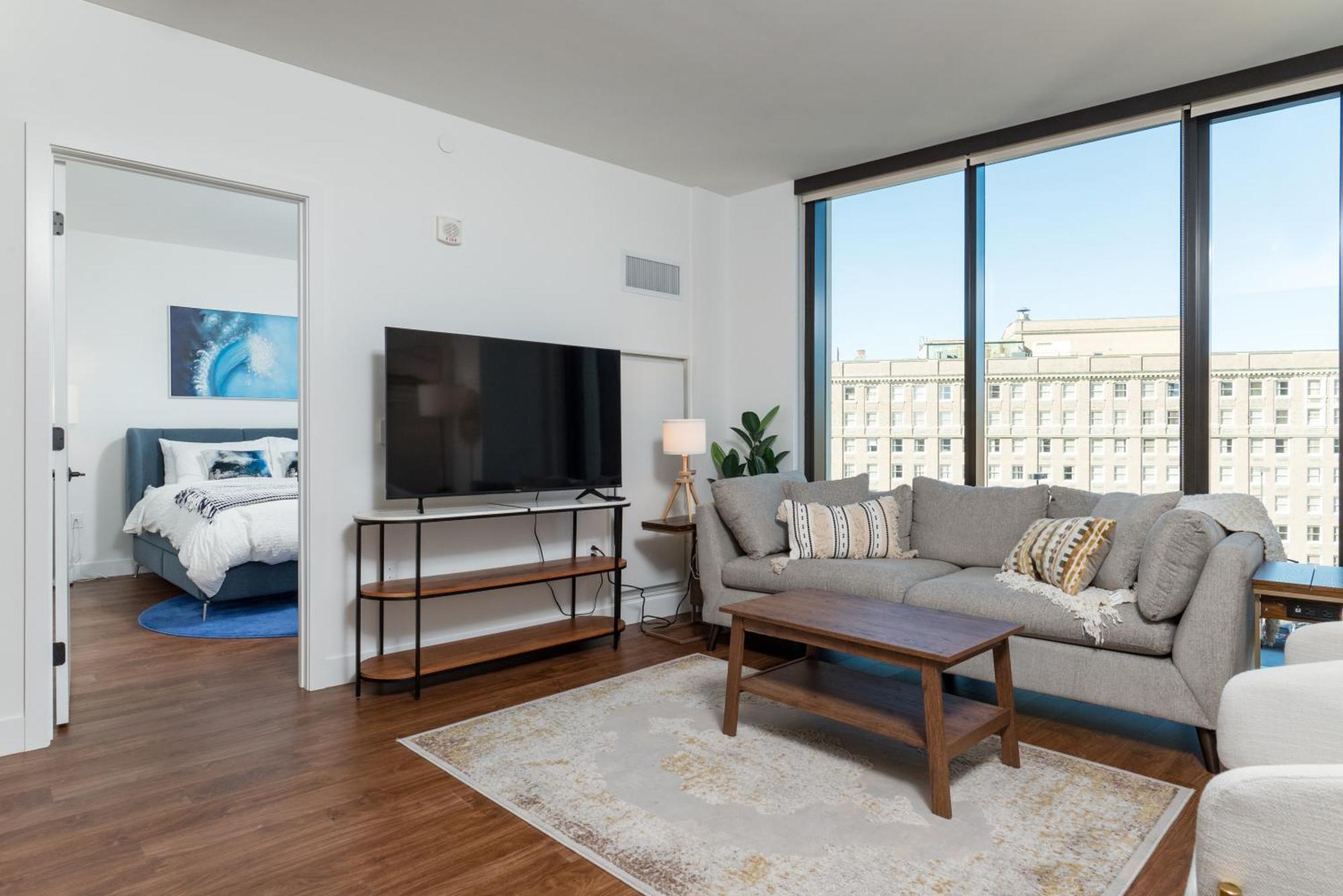 Luxury 2br Backbay Common T-station Roof Lounge Gym Boston