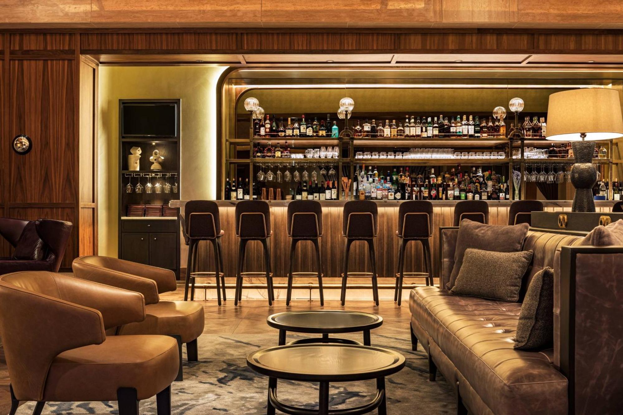 The Ritz-carlton, Hotel