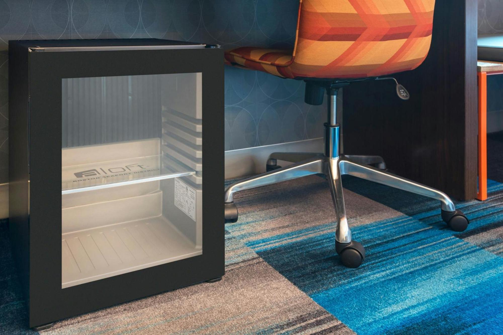 Aloft Seaport District 4*
