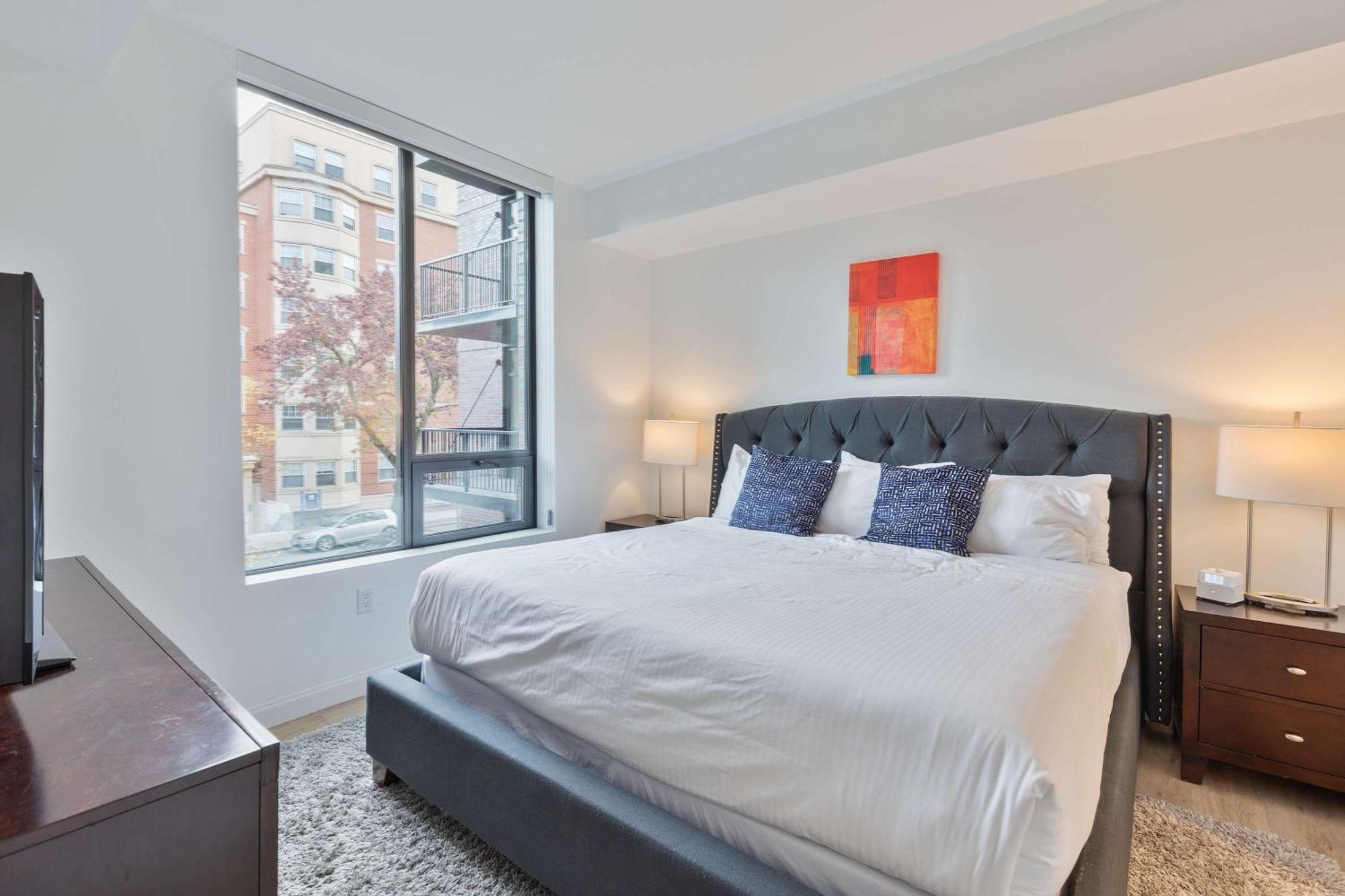 Gorgeous With Kitchen-idl-547 Apartment