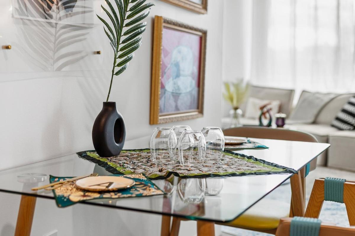 Apartment South End Luxe Family Getaway *