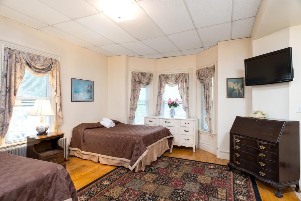 Inn The Farrington 2*