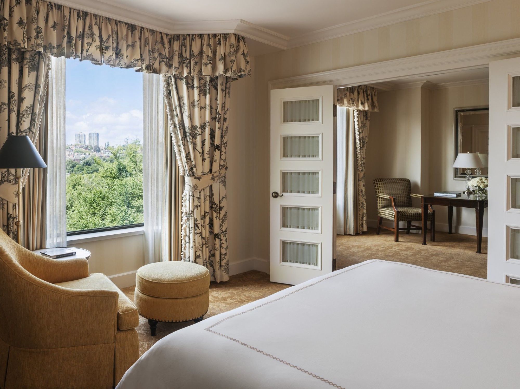 Four Seasons 5*