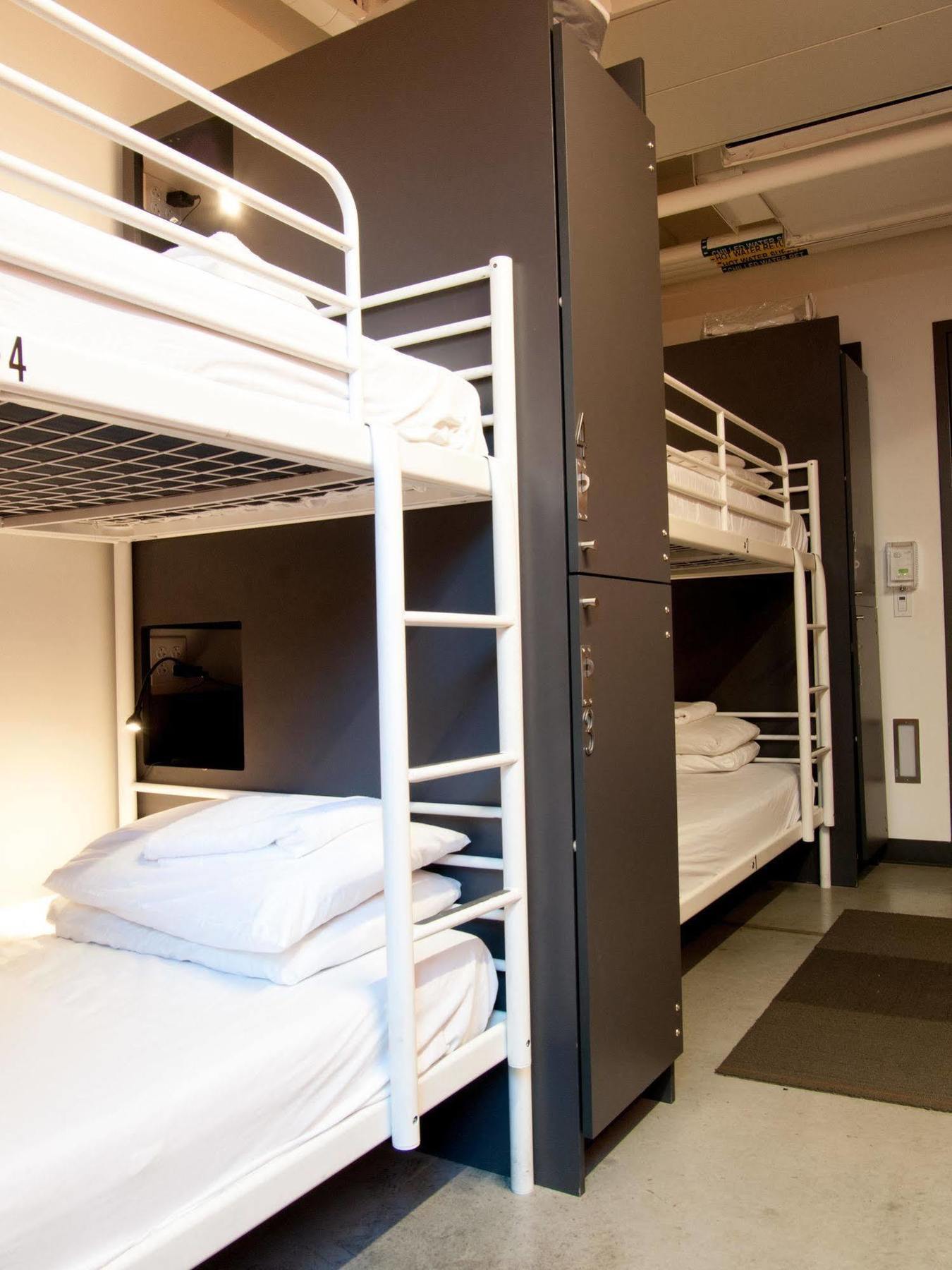 Hostel Hi *