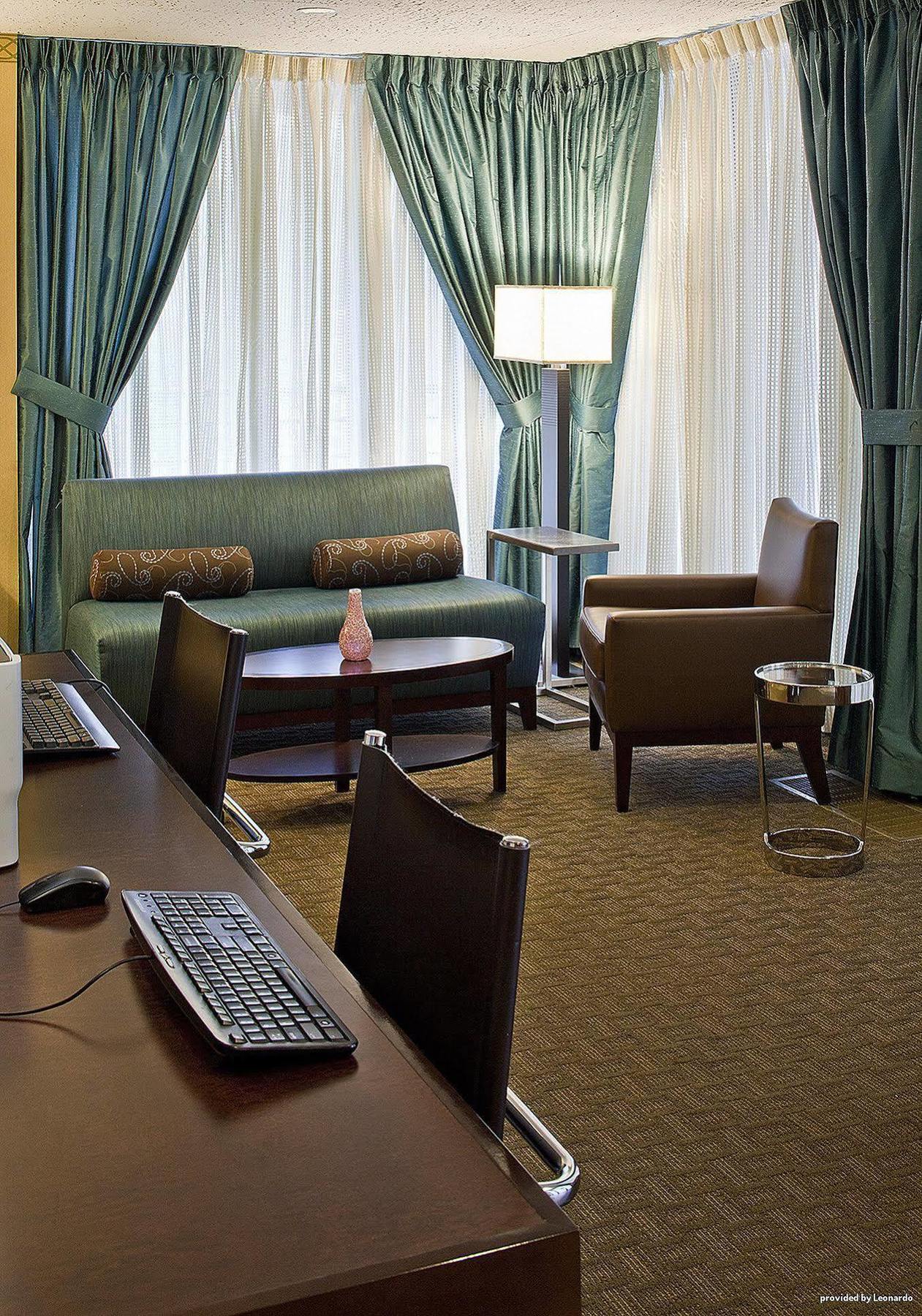 Hotel Boston 2*