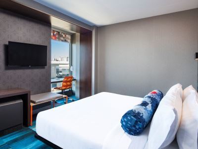 Aloft Seaport District Boston