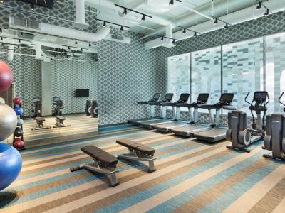 Aloft Seaport District Hotel 4*