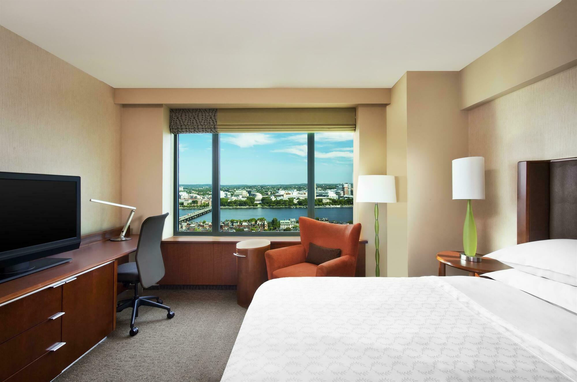 Hotel Sheraton 4*