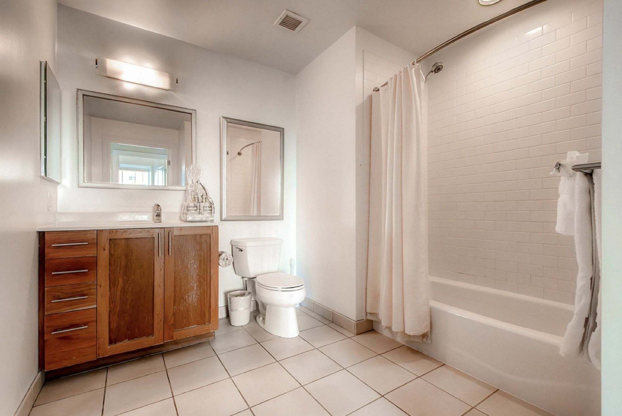 Apartment Global Luxury At West End *
