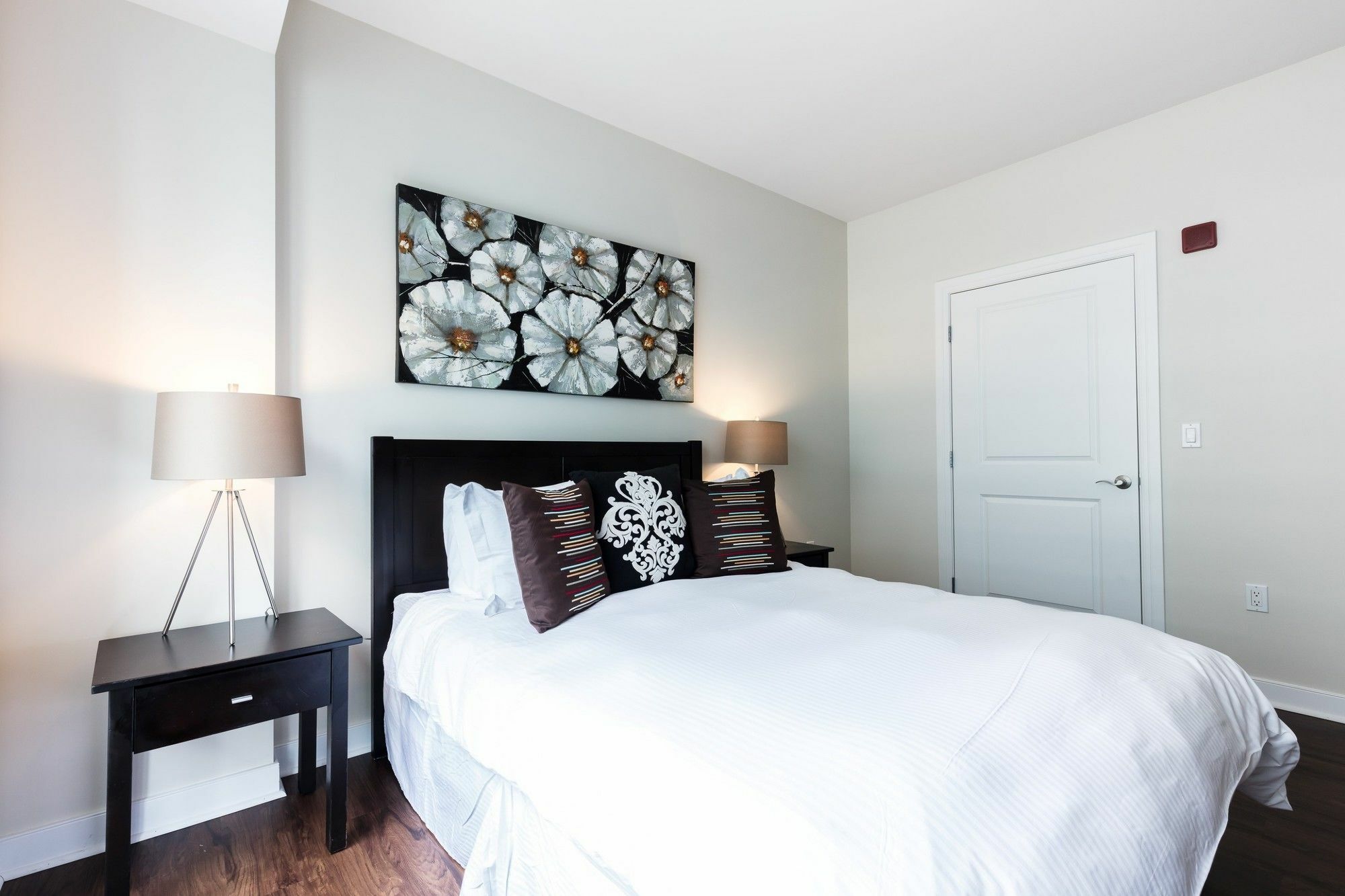 Apartment Global Luxury At West End