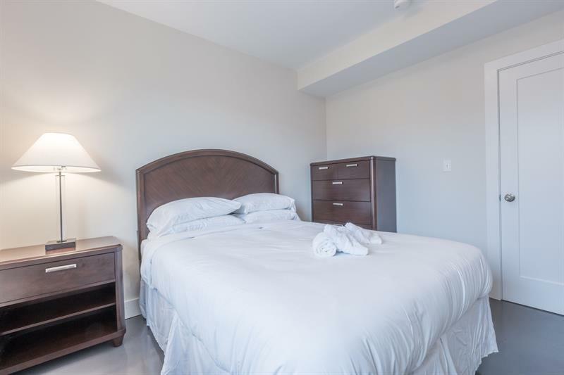 Apartment Bright 2br In South End By Sonder