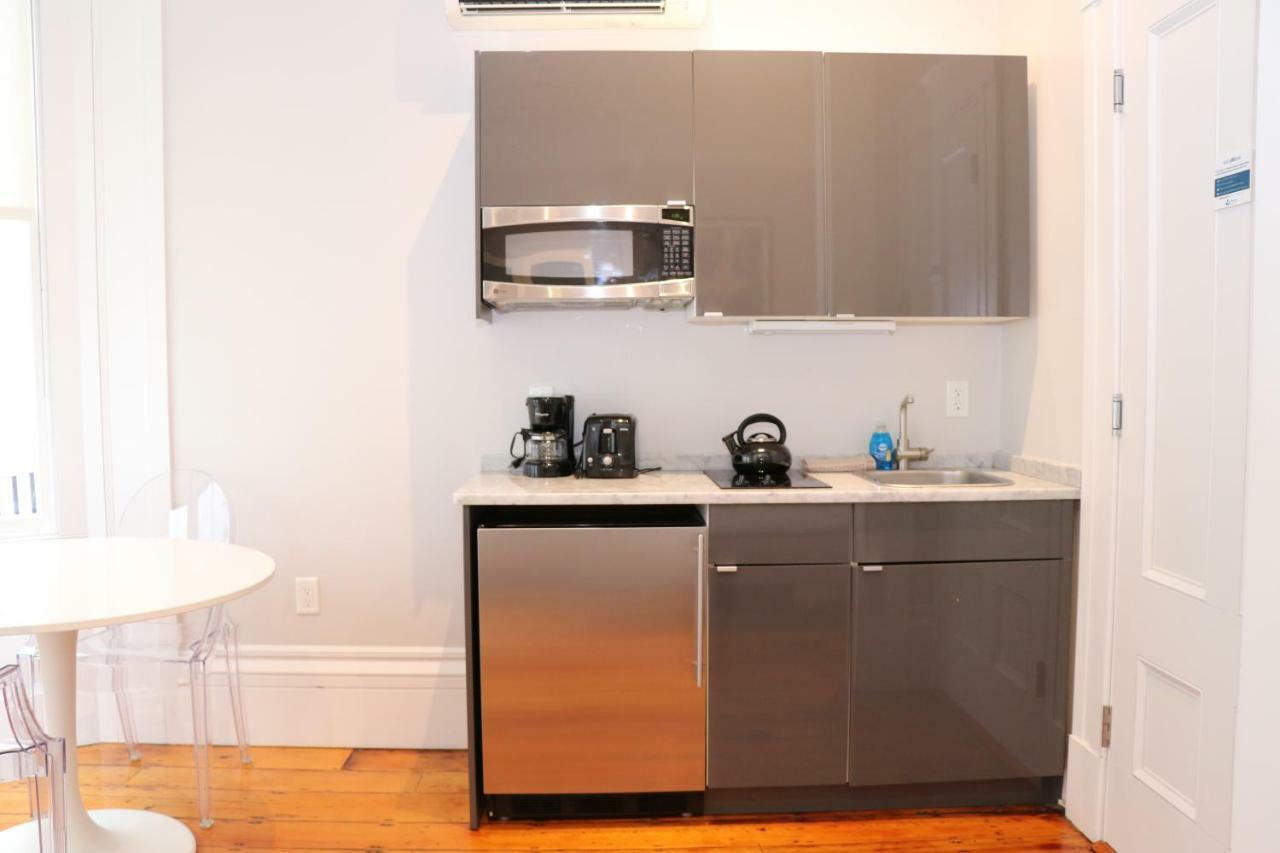 Charming & Stylish On Beacon Hill #8 *