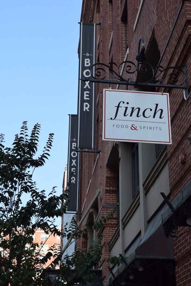 The Boxer 4* Boston